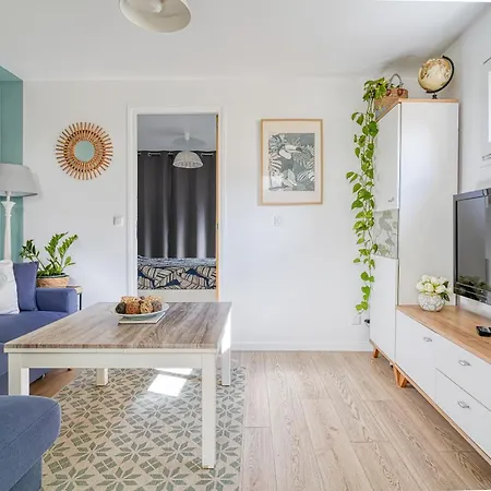 Apartment F2 Avec Terrasse Couverte